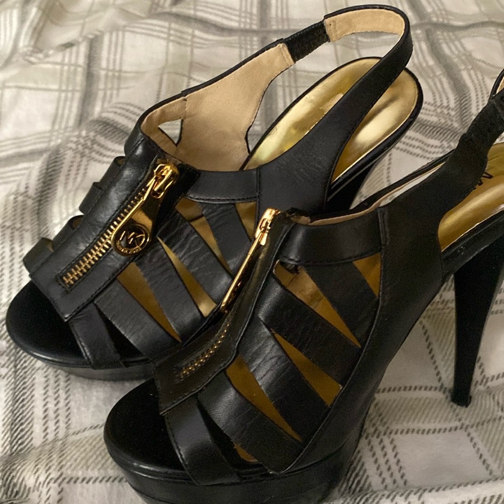 Michael Kors black zipper front